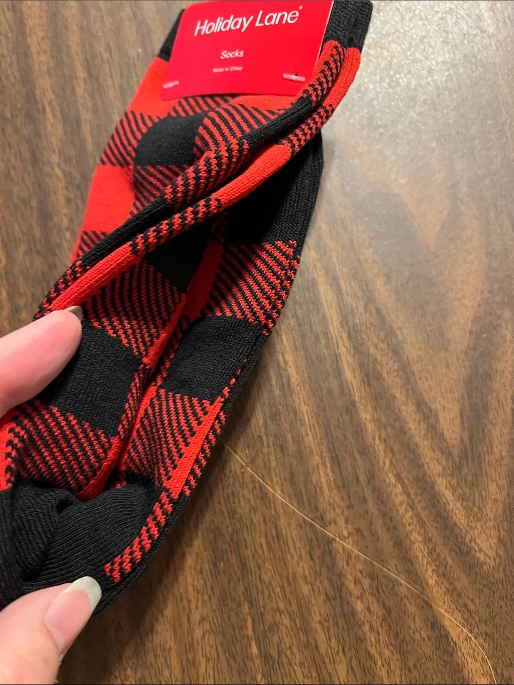 NWT Men’s Holiday Lane Red and Black Buffalo Plaid Holiday Socks